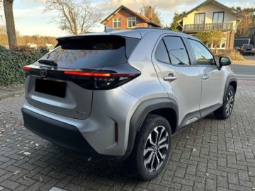 Toyota 2025 Od ręki - Style 1.5 Hybrid 130KM | Tempomat adaptacyjny!, zdjęcie 2