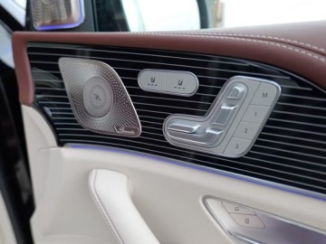 Mercedes GLS X167 2025 MERCEDES-BENZ GLS Maybach 600 4-Matic 4.0 (557KM) 2025, zdjęcie 9