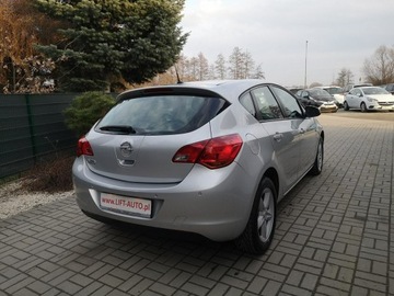 Opel Astra J Hatchback 5d 1.6 Twinport ECOTEC 115KM 2012 Opel Astra 1,6 16v 116KM Klima Isofix Tempomat, zdjęcie 5