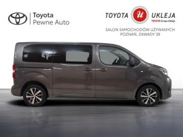 Toyota Proace II Furgon Medium 2.0 D-4D 177KM 2022 Toyota PROACE VERSO 2.0 D4-D Medium Family Toyota, zdjęcie 3