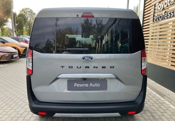 Ford Tourneo Courier II 1.0 EcoBoost 125KM 2024 Ford Tourneo Courier Ford Tourneo Courier 1.0 EcoBoost Active Benzyna 125KM, zdjęcie 5