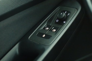 Ford Tourneo Connect III 2022 Ford Tourneo Connect 2.0 EcoBlue, Salon Polska, zdjęcie 15