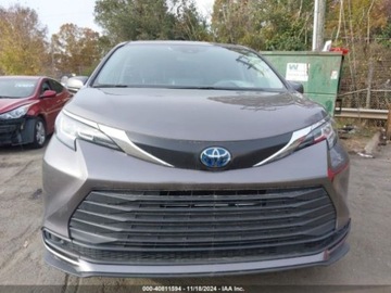 Toyota Sienna III 2023 Toyota Sienna 2023 Toyota Sienna LE AWD 8-Passenger 2.5 Benzyna 189KM, zdjęcie 8