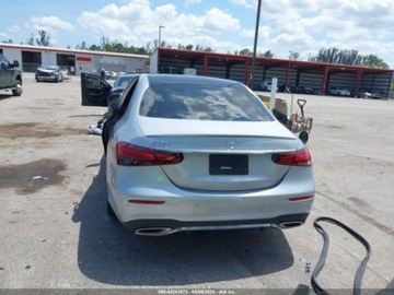 Mercedes Klasa E W213 2021 Mercedes-Benz Klasa E Mercedes-Benz E 350 2.0 Benzyna 255KM, zdjęcie 4