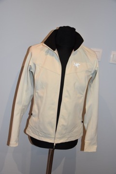 КУРТКА ЖЕНСКАЯ ARCTERYX SOFTSHELL M