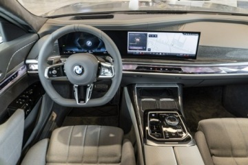 BMW Seria 7 G70 Sedan 3.0 40d 299KM 2026 BMW 740 xDrive Limuzyna, zdjęcie 14