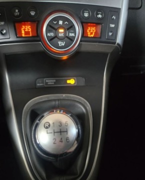 Toyota Verso Minivan Facelifting 1.8 Valvematic 147KM 2014 Toyota Verso Sprowadzony Pelny serwis Toyota. Zarejestrowany w PL. 1.8, zdjęcie 4