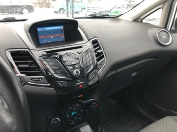 Ford Fiesta VII Hatchback 3d Facelifting 1.0 EcoBoost 100KM 2015 FORD FIESTA AUTOMAT NAVI PARKTRONIC ALU KLIMA GRZANE FOTELE LEDY Z NIEMIEC, zdjęcie 16