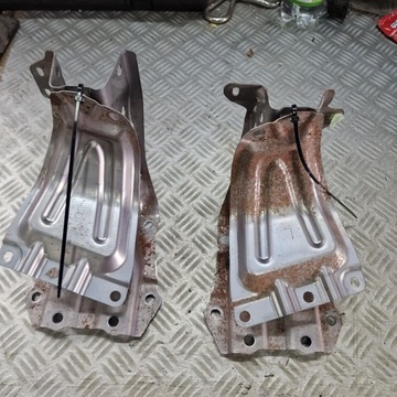 Lancer VIII X EVO распорка багажника