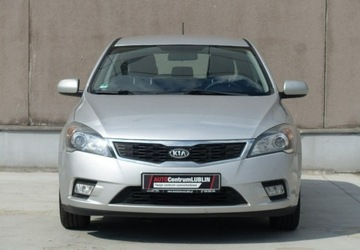 Kia Ceed I Hatchback 5d Facelifting 1.6 CRDi VGT 115KM 2012 Kia Cee&#039;d 1.6, zdjęcie 4