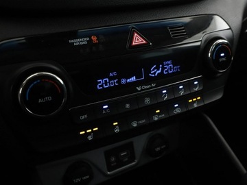 Hyundai Tucson III SUV 1.6 GDI 132KM 2015 Hyundai Tucson Navi Czujniki parkowania, zdjęcie 25