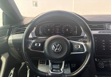 Volkswagen Arteon Fastback 2.0 TDI 190KM 2019 Volkswagen Arteon 2.0 TDI 190KM DSG 4MOTION 4x4 R-Line Salon PL Kamery 360, zdjęcie 15