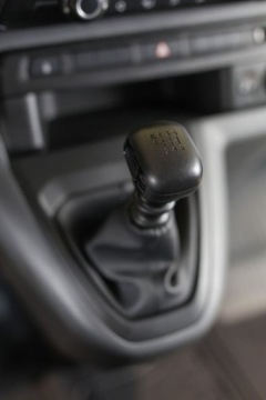 Toyota 2022 Toyota Proace Verso Kombi 2.0 D-4D Long 2,8t 2.0 Diesel 145KM, zdjęcie 12