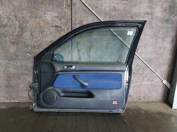 DVEŘE KOMPLETNÍ PRAVÝ PŘEDNÍ VW GOLF IV HB 3D L041