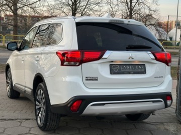 Mitsubishi Outlander III SUV Facelifting 2017 2.0 150KM 2019 MITSUBISHI OUTLANDER 2019*2.0 MIVEC 150 KM*DIAMANT *KAMERA*LED*AUTOMAT*ASO, zdjęcie 12