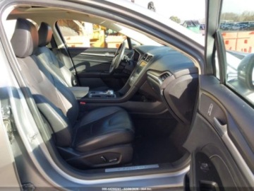 Ford 2020 Ford Inny Fusion Titanium, 2020r., 4x4, 2.0L 2.0 Benzyna 245KM, zdjęcie 8