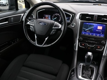 Ford Mondeo V Kombi Facelifting 2.0 Hybrid 187KM 2021 Ford Mondeo 2.0 Hybrid, Serwis ASO, Automat, Navi, zdjęcie 6