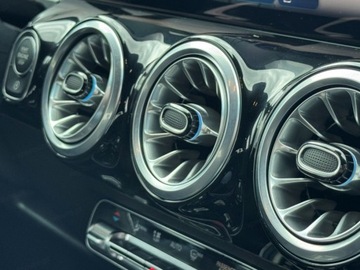 Mercedes GLA II Off-roader Facelifting 2.0 200d 150KM 2025 MERCEDES-BENZ GLA 200 d AMG Line Suv 2.0 (150KM) 2025, zdjęcie 9