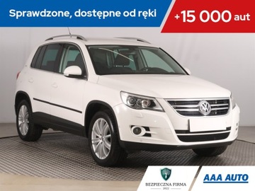 Volkswagen Tiguan I SUV 2.0 TDI CR DPF 140KM 2010 VW Tiguan 2.0 TDI, 4X4, Navi, Xenon, Bi-Xenon