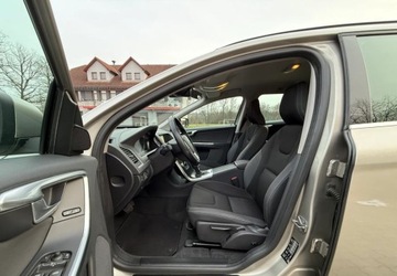 Volvo XC60 I SUV Facelifting 2.4 D4 181KM 2014 Volvo XC 60 Volvo XC 60 D4 AWD Momentum 2.4 Diesel 181KM, zdjęcie 12