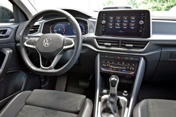 Volkswagen T-Roc I SUV Facelifting 1.5 TSI ACT 150KM 2024 Volkswagen T-Roc Bezwypadkowy / Salon Polska /, zdjęcie 16