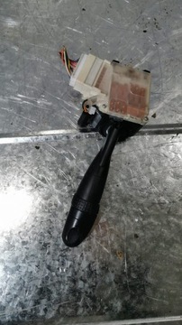 PRZEŁĄCZNIK ŚWIATEŁ KIERUNKÓW TOYOTA COROLLA E12