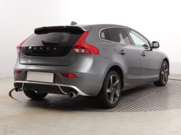 Volvo S40 II 2015 Volvo V40 2.0 D3, Skóra, Xenon, Bi-Xenon, Klima, zdjęcie 4
