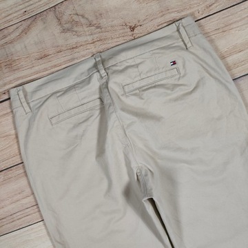 TOMMY HILFIGER Spodnie Chinos Męskie Beżowe Logowane r. S