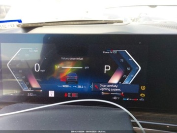 BMW X7 2023 BMW X7 M60i 2023 4.4l 4.4 Benzyna 523KM, zdjęcie 10