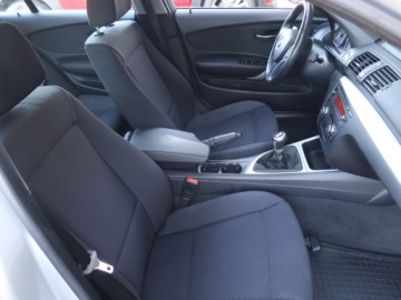 BMW Seria 1 F20-F21 2011 BMW 1 116i, Klima, Klimatronic, Tempomat, zdjęcie 8