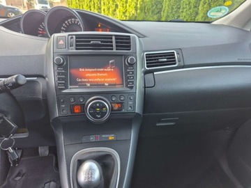 Toyota Verso Minivan Facelifting 1.8 Valvematic 147KM 2016 Toyota Verso 1.8 Benz Zadbany 1.8 Benzyna 147KM, zdjęcie 14