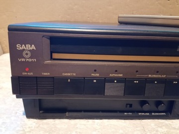 SABA VR 7011 z pilotem ( kaseta przy próbie wyjęcia zablokowała się ! )