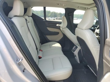 Volvo XC40 2023 Volvo XC 40 Plus 2023 2.0l 2.0 Benzyna 247KM, zdjęcie 11