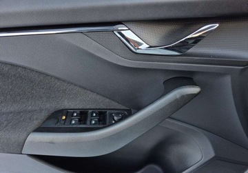 Skoda Scala Hatchback 1.0 TSI 110KM 2022 Skoda Scala SalonPL 1.0TSI 110KM Style DSG Kamera LED Kessy Alu17 Podgrzew, zdjęcie 12