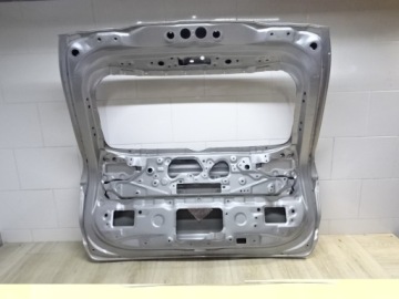 ЗАДНЯЯ КРЫШКА БАГАЖНИКА TOYOTA RAV4 5V 2019-