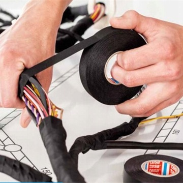 TAŚMA IZOLACYJNA CZARNA GŁADKA WODOODPORNA MOCNA SAMOPRZYLEPNA 17mm 10m V4