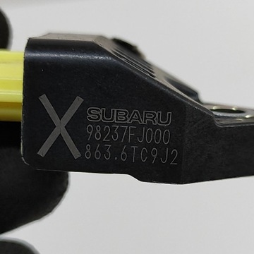 TOYOTA GT 86 2014 ZADNÍ STRANA LEVÝ SENZOR NÁRAZŮ AIRBAG