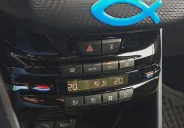 Peugeot 2008 I SUV Facelifting 1.2 PureTech 110KM 2017 Peugeot 2008 1.2 PB 110KM Style Salon PL Serwis ASO Gwarancja 1.2 Benzyna, zdjęcie 15