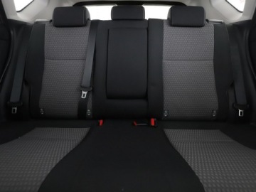 Toyota Auris II Hatchback 5d Facelifting 1.8 Hybrid 136KM 2017 Toyota Auris navi kamera grzane fotele tempomat, zdjęcie 17