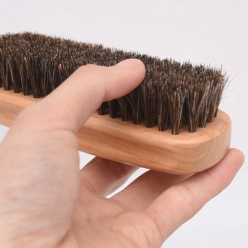 SZCZOTKA DO WŁOSÓW Z MIĘKKIM WŁOSKIEM SZCZOTKA DO WŁOSÓW O WYSOKIM POŁYSKU PROFESJONALNA SZCZOTKA DO BUTY MIĘKKIE FUTRO