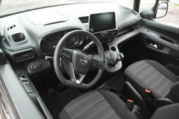 Opel Combo E Kombivan 1.2 Turbo 110KM 2019 Opel Combo 1.2 Turbo 7 osobowy nawi led kamera gwa, zdjęcie 10