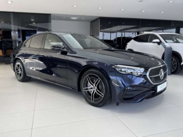 Mercedes Klasa E W214 Sedan 2.0 220d 197KM 2025 Mercedes-Benz Klasa E AMG Line 4 Matic Pakiet Night Pakiet oswietlenia, zdjęcie 4