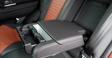 Land Rover Range Rover V 2026 Land Rover Range Rover Sport 4.4P V8 635 PS AWD Auto SV Carbon 4.4 Benzyna, zdjęcie 32