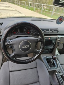 Audi A4 B6 Avant 1.9 TDI PD 131KM 2004 Audi A4 Avant Hak - Klimatyzacja - 1.9TDI - 131 KM, zdjęcie 4
