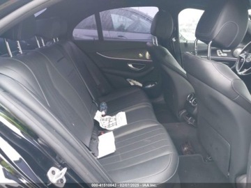 Mercedes Klasa E W213 2022 Mercedes-Benz Klasa E 350 2022 2.0l 2.0 Benzyna 255KM, zdjęcie 11