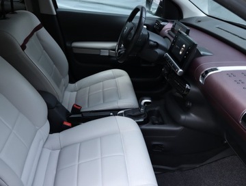Citroen C4 Cactus Crossover Facelifting 1.2 PureTech 110KM 2018 Citroen C4 Cactus 1.2 PureTech, Salon Polska, zdjęcie 8