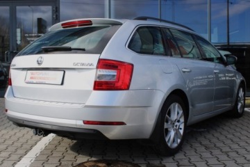 Skoda Octavia III Kombi Facelifting 2.0 TDI 150KM 2017 Skoda Octavia STYLE, zdjęcie 4