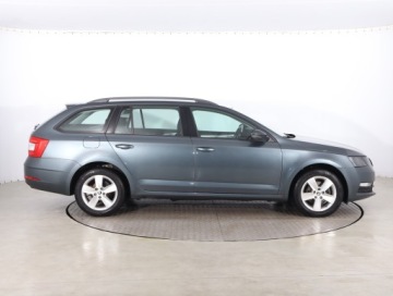 Skoda Octavia III Kombi Facelifting 1.5 TSI ACT 150KM 2019 Skoda Octavia 1.5 TSI, Salon Polska, DSG, Klima, zdjęcie 5