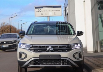 Volkswagen T-Roc I 2025 Volkswagen T-Roc LED, pakiet zimowy, dostepny od reki Benzyna 116KM, zdjęcie 6