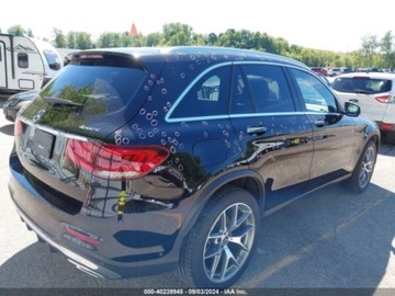 Mercedes GLC C254/X254 2022 Mercedes-Benz GLC 300, 2022r., 4x4, 2.0L 2.0 Benzyna 255KM, zdjęcie 2